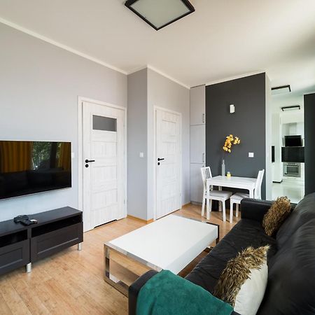 Ochota Deluxe Apartment ワルシャワ エクステリア 写真