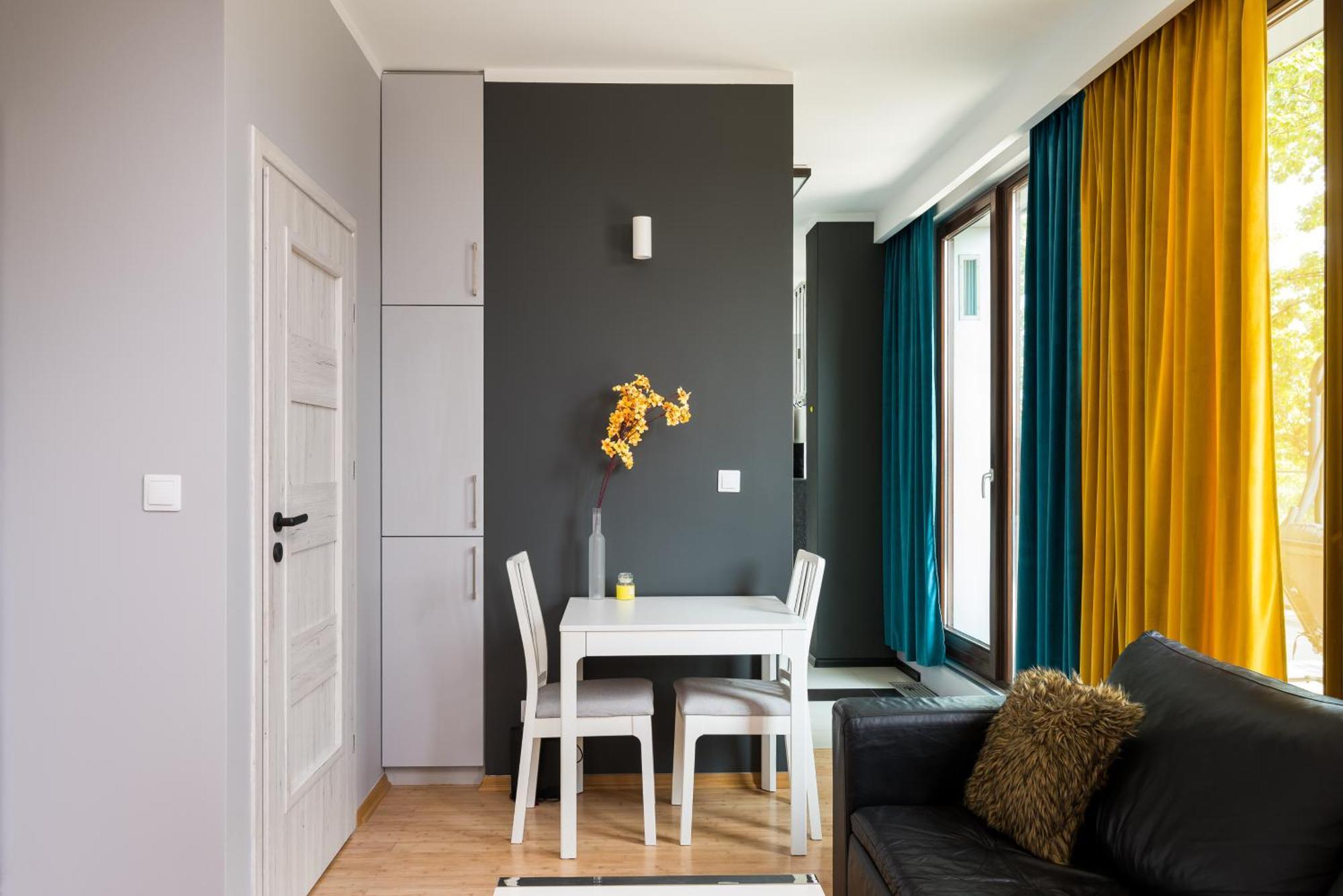Ochota Deluxe Apartment ワルシャワ エクステリア 写真