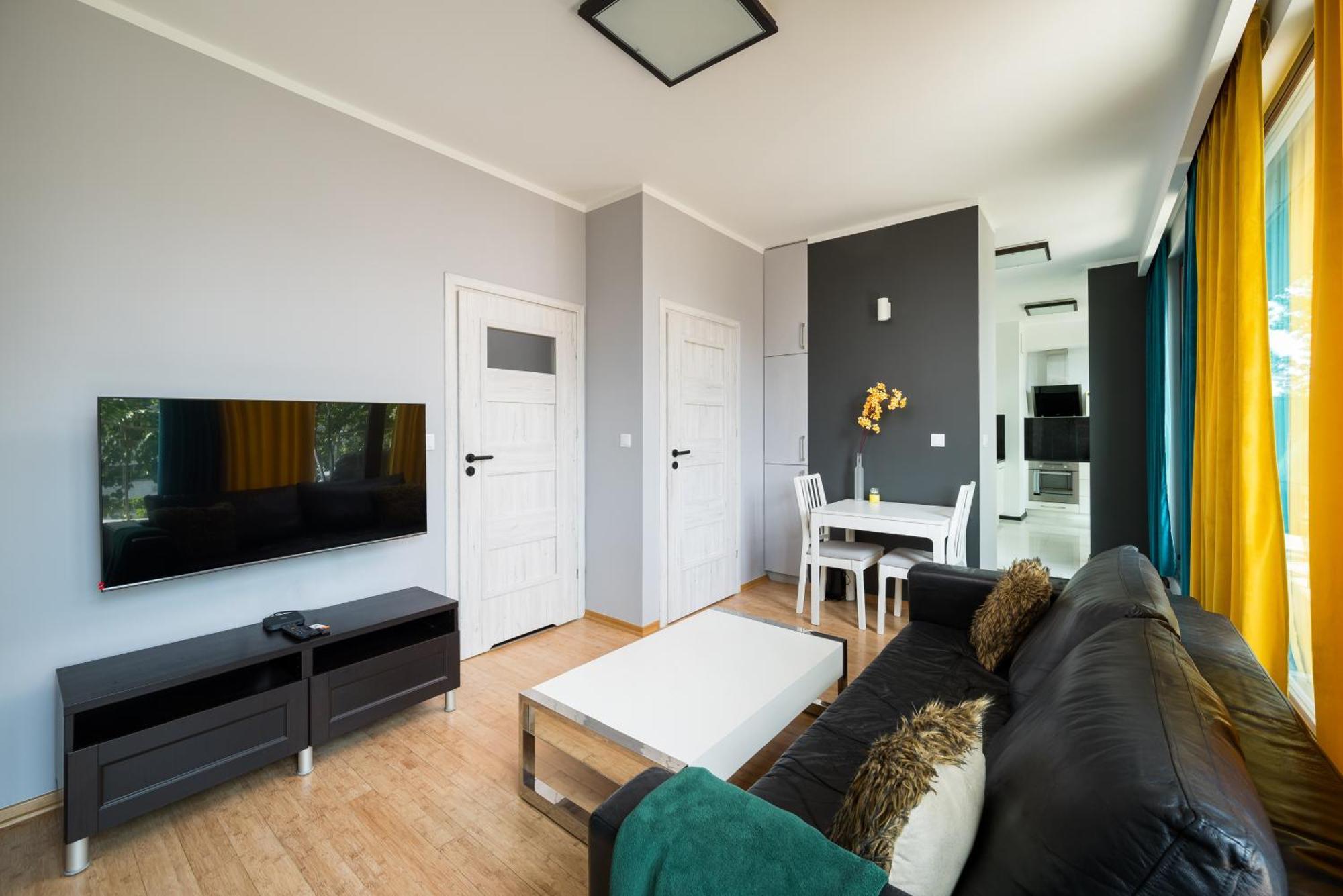 Ochota Deluxe Apartment ワルシャワ エクステリア 写真