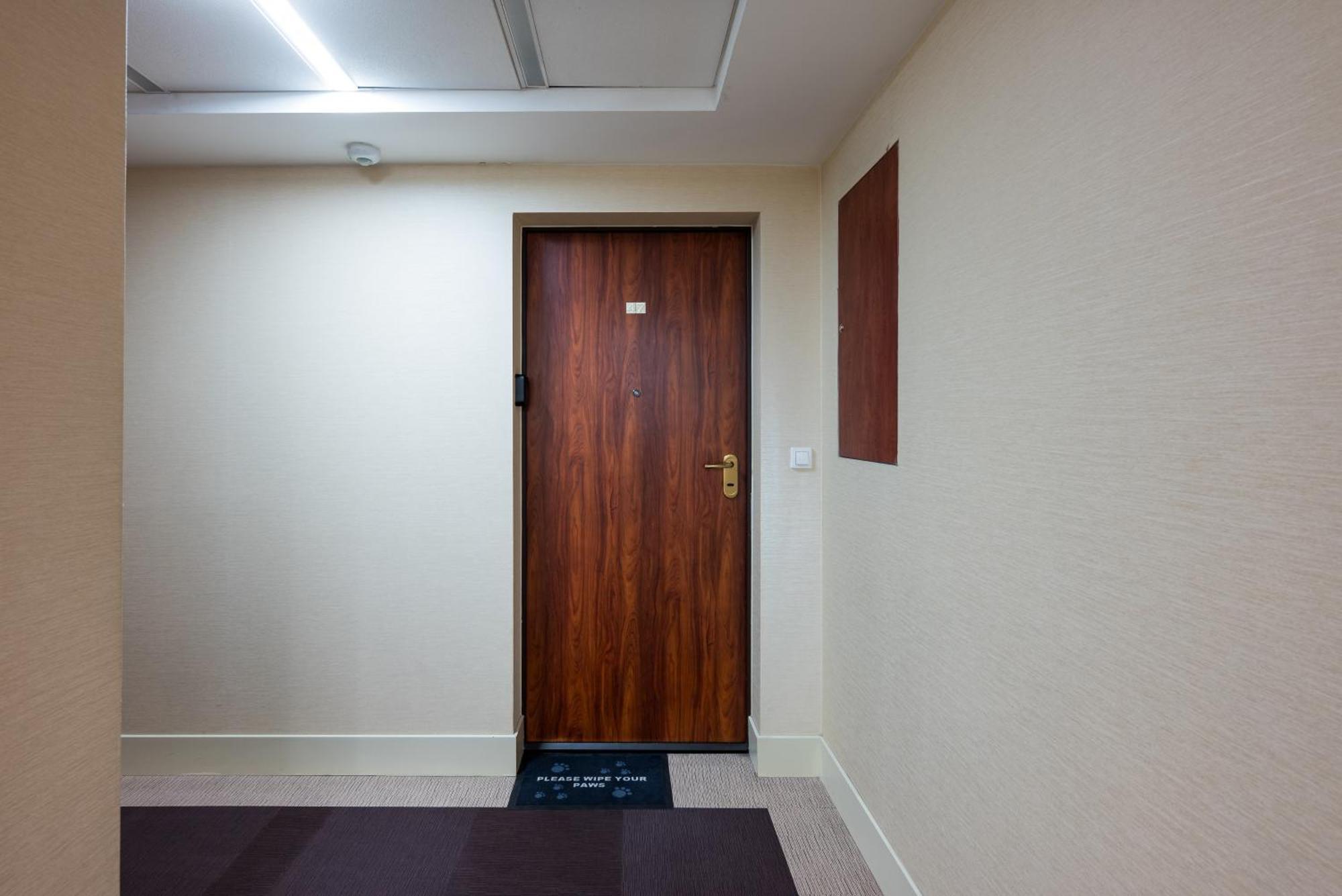 Ochota Deluxe Apartment ワルシャワ エクステリア 写真