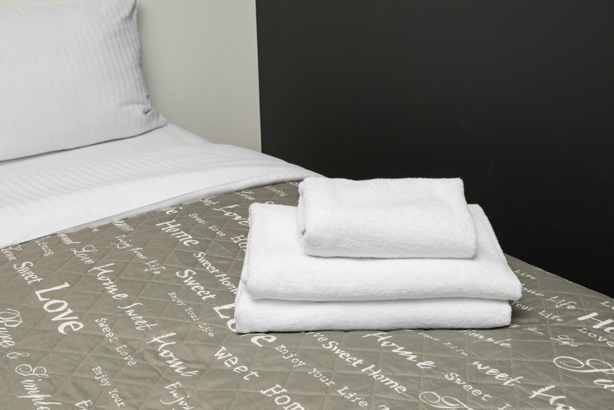 Ochota Deluxe Apartment ワルシャワ エクステリア 写真