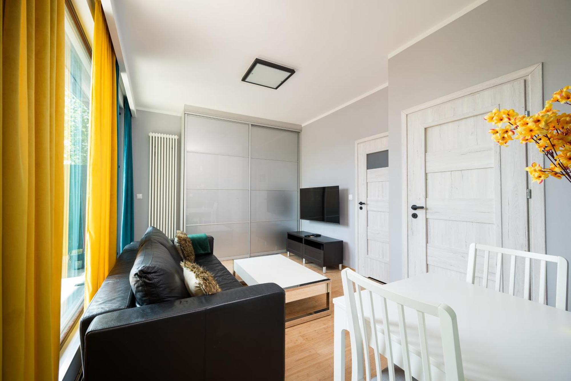Ochota Deluxe Apartment ワルシャワ エクステリア 写真